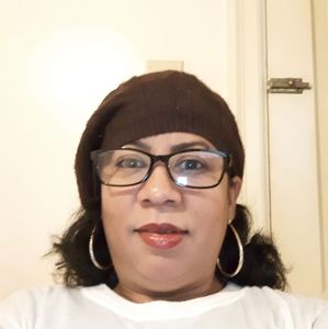 Meet your Posher, Iris